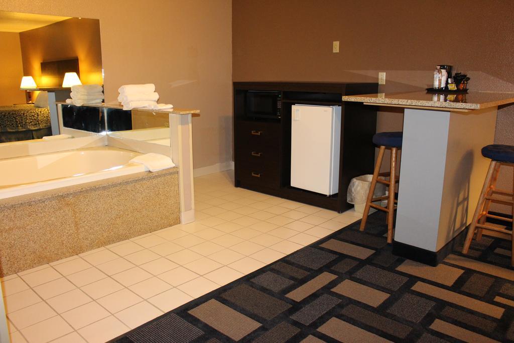 Days Inn By Wyndham Watertown Rom bilde